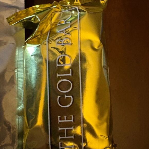 Avon Floral Tote Bag with Green Straps - Picture 5 of 6